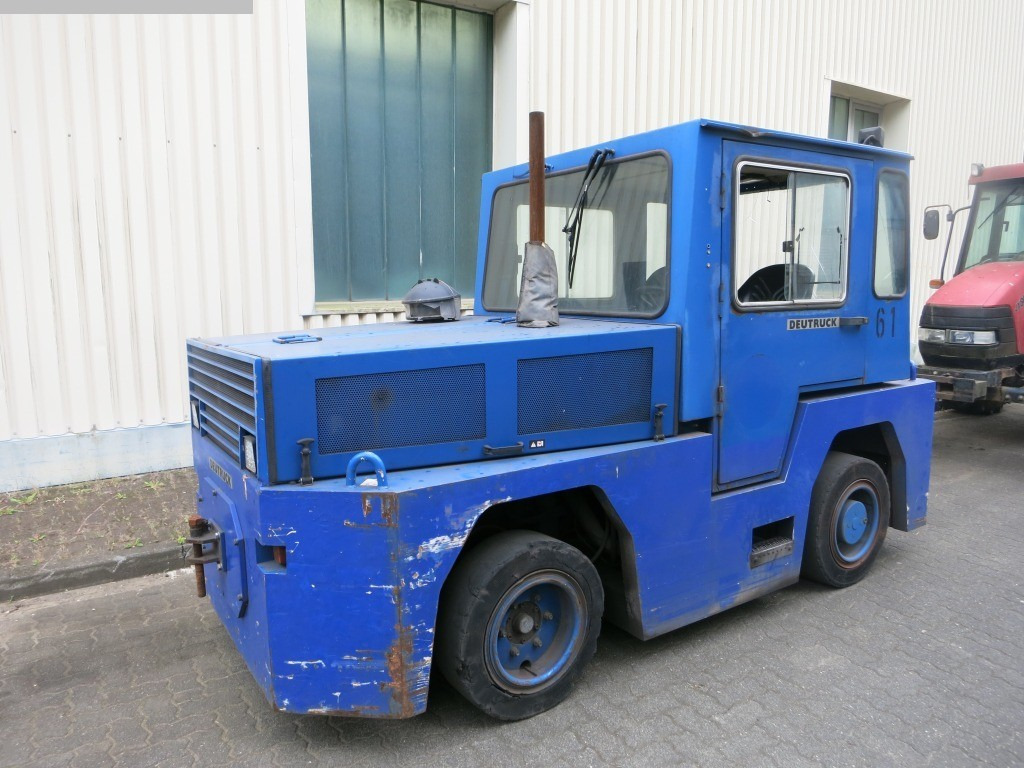 Deutruck DD120 - Trator de bagagem: foto 1 Deutruck DD120 - Trator de bagagem: foto 1