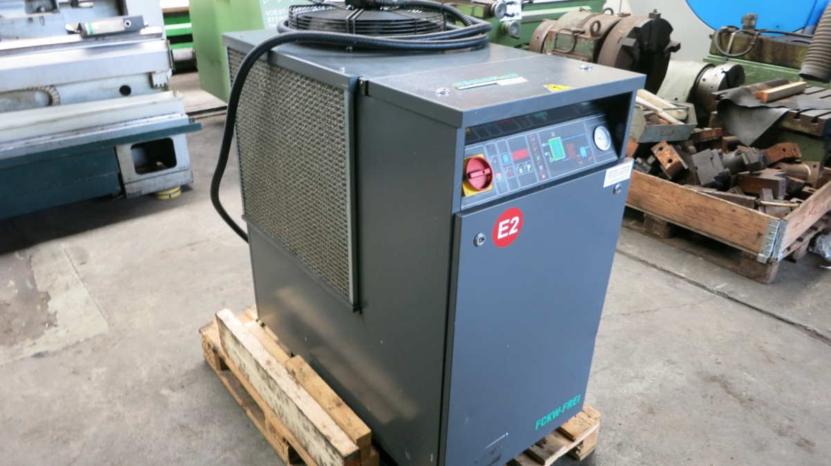 REGLOPLAS MKUK0100 /TAE015 - Equipamento de climatização industrial: foto 2 REGLOPLAS MKUK0100 /TAE015 - Equipamento de climatização industrial: foto 2