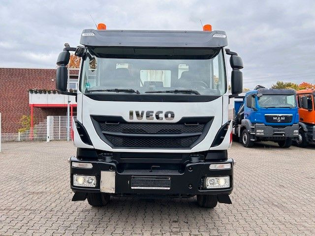 Iveco 410 TRAKKER Wechselsystem Kipper + Asphaltmulde - Caminhão multibenne: foto 5 Iveco 410 TRAKKER Wechselsystem Kipper + Asphaltmulde - Caminhão multibenne: foto 5