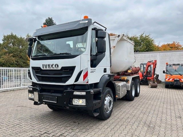 Iveco 410 TRAKKER Wechselsystem Kipper + Asphaltmulde - Caminhão multibenne: foto 1 Iveco 410 TRAKKER Wechselsystem Kipper + Asphaltmulde - Caminhão multibenne: foto 1
