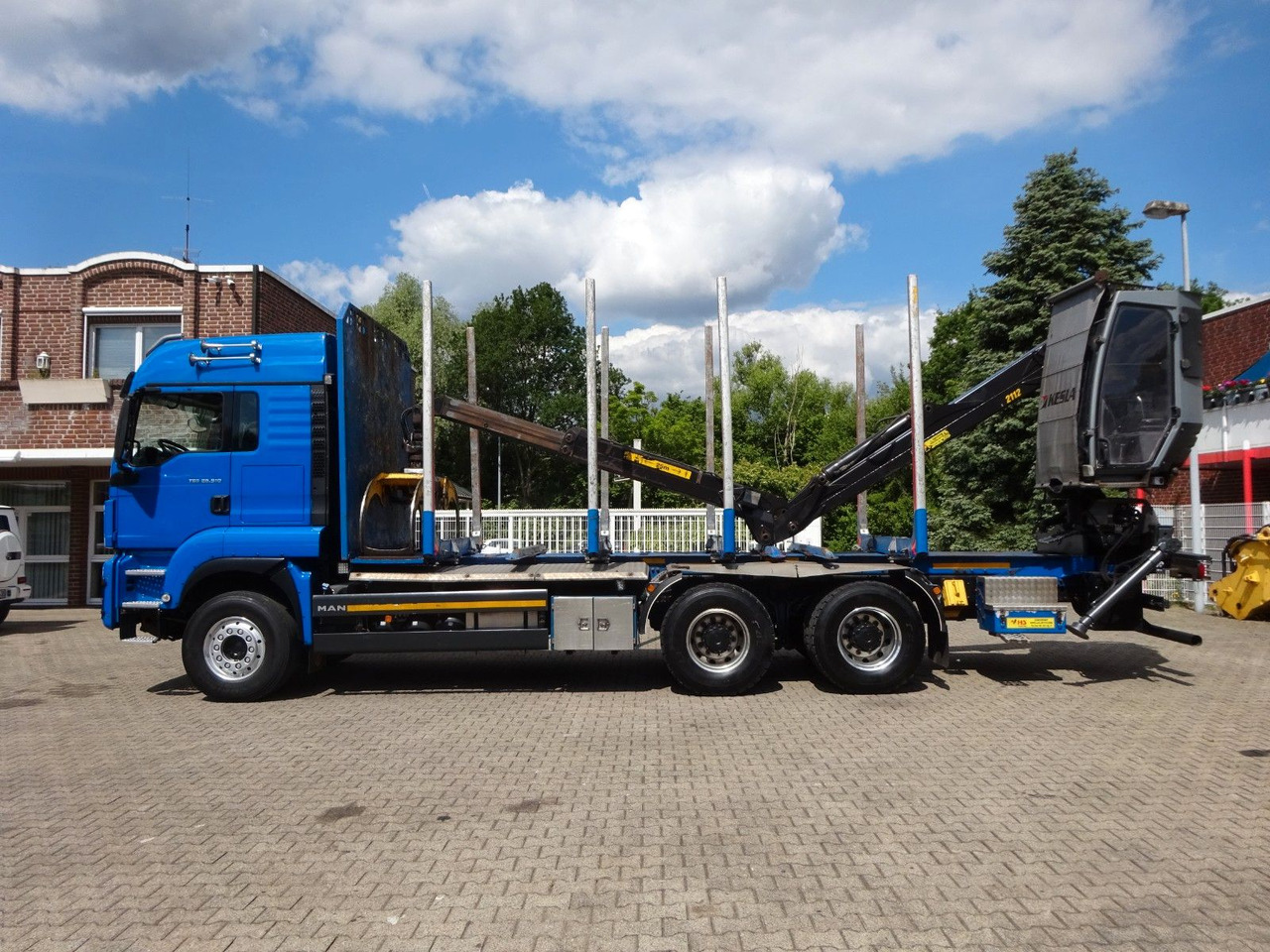 MAN 26.510 mit KESLA 2112 Holzkran+Kabine+Greifer - Caminhão florestal, Caminhão grua: foto 1 MAN 26.510 mit KESLA 2112 Holzkran+Kabine+Greifer - Caminhão florestal, Caminhão grua: foto 1