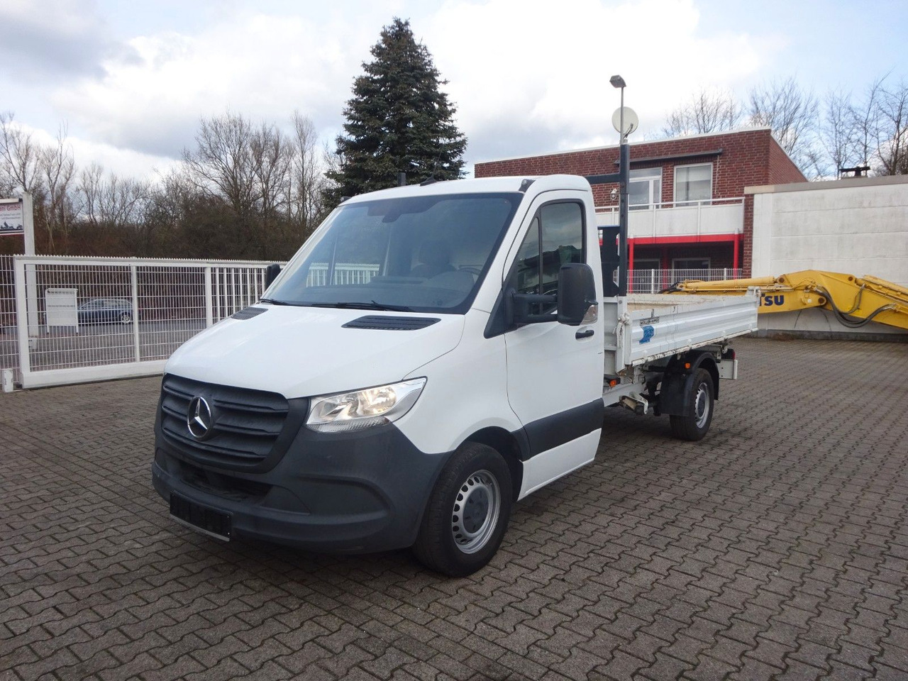 Mercedes-Benz 314 CDI Sprinter MEILLER 3Skipper 4x2 - Furgão basculante: foto 4 Mercedes-Benz 314 CDI Sprinter MEILLER 3Skipper 4x2 - Furgão basculante: foto 4