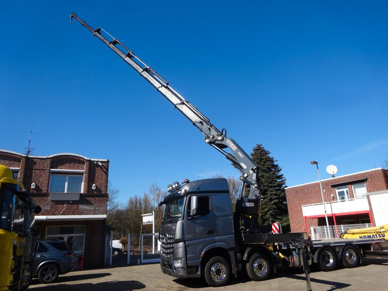 Mercedes-Benz 3453 Plattform + Fassi F820 Kran 8x2 Mercedes-Benz 3453 FASSI F820 Kran 8x Hydr. Ausschub - Caminhão grua, Camião de caixa aberta/ Plataforma: foto 5 Mercedes-Benz 3453 Plattform + Fassi F820 Kran 8x2 Mercedes-Benz 3453 FASSI F820 Kran 8x Hydr. Ausschub - Caminhão grua, Camião de caixa aberta/ Plataforma: foto 5