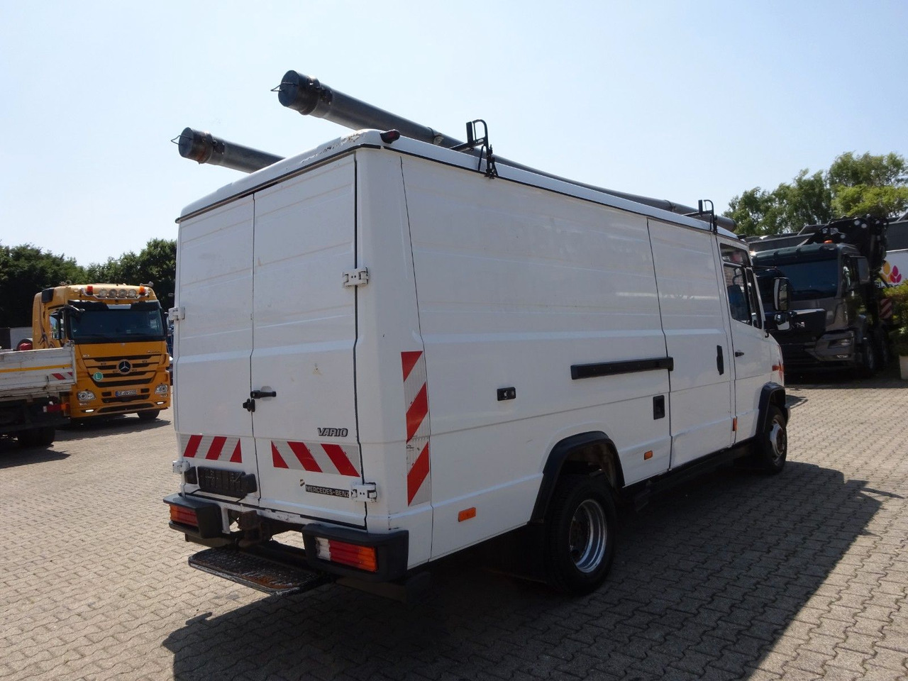 Mercedes-Benz 613D Vario Kasten 4x2 - Furgão: foto 5 Mercedes-Benz 613D Vario Kasten 4x2 - Furgão: foto 5