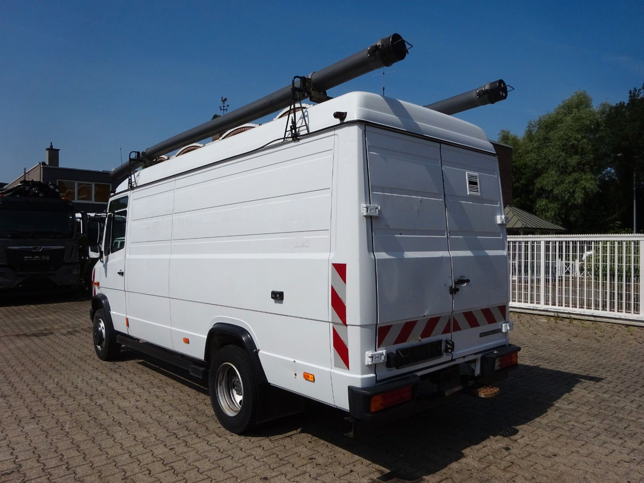 Mercedes-Benz 616D Vario Kastenwagen 4x2 - Furgão: foto 4 Mercedes-Benz 616D Vario Kastenwagen 4x2 - Furgão: foto 4