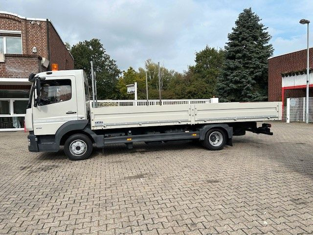 Mercedes-Benz 818 Atego NEUE Pritsche 4x2 - Furgão caixa aberta: foto 3 Mercedes-Benz 818 Atego NEUE Pritsche 4x2 - Furgão caixa aberta: foto 3