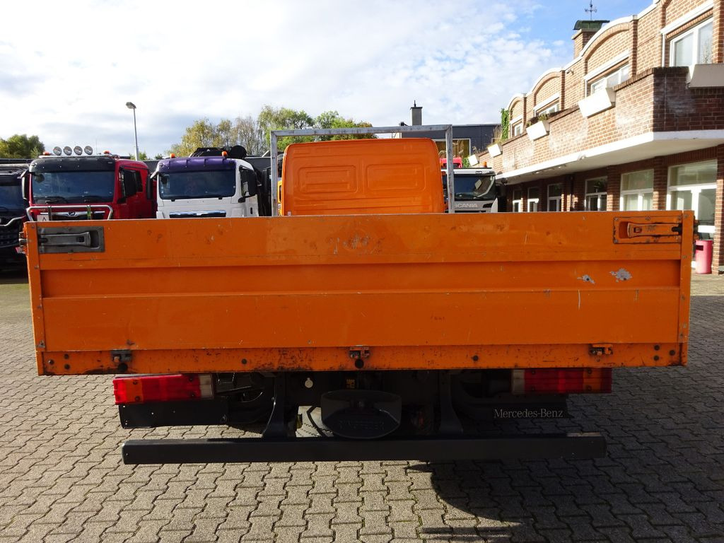 Mercedes-Benz 822 Atego Pritsche Doppelkabine 4x2 - Camião de caixa aberta/ Plataforma: foto 4 Mercedes-Benz 822 Atego Pritsche Doppelkabine 4x2 - Camião de caixa aberta/ Plataforma: foto 4