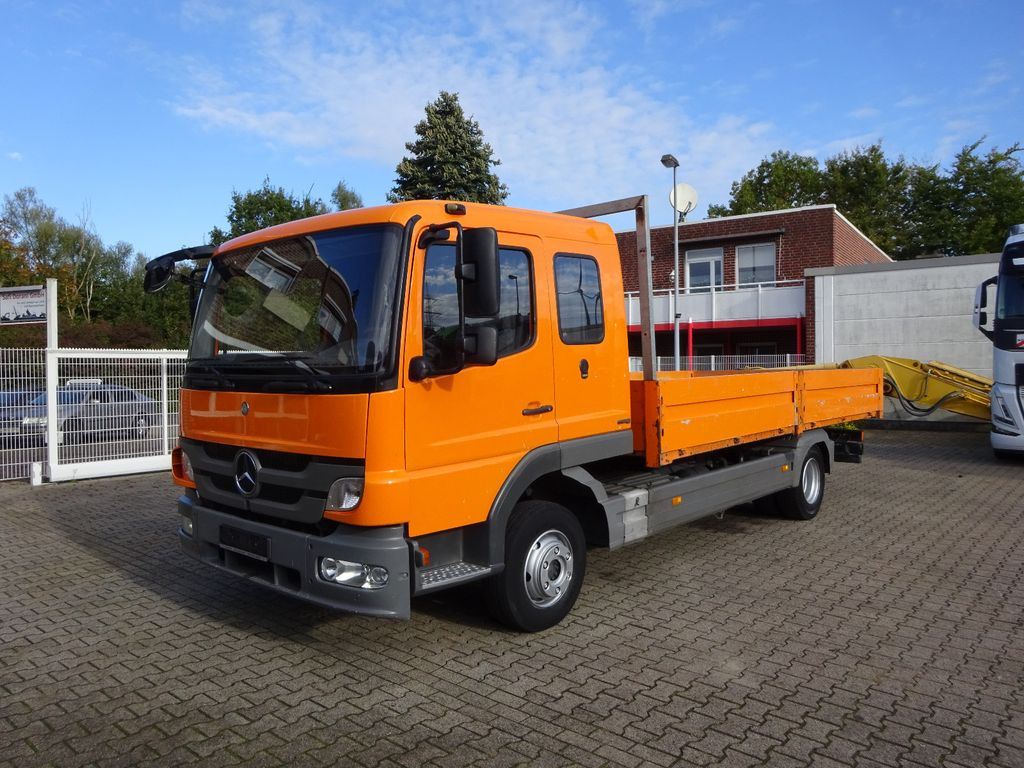 Mercedes-Benz 822 Atego Pritsche Doppelkabine 4x2 - Camião de caixa aberta/ Plataforma: foto 1 Mercedes-Benz 822 Atego Pritsche Doppelkabine 4x2 - Camião de caixa aberta/ Plataforma: foto 1