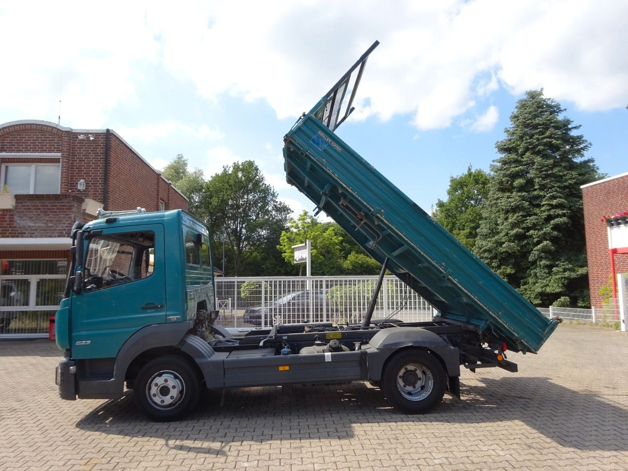 Mercedes-Benz 823 Atego MEILLER 3Skipper 4x2 - Furgão basculante: foto 5 Mercedes-Benz 823 Atego MEILLER 3Skipper 4x2 - Furgão basculante: foto 5