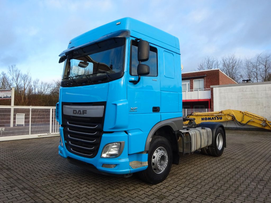 DAF XF 440 + Hydrl. Pumpe 4x2 DAF XF 440 + Kipphydraulik - Tractor: foto 2 DAF XF 440 + Hydrl. Pumpe 4x2 DAF XF 440 + Kipphydraulik - Tractor: foto 2