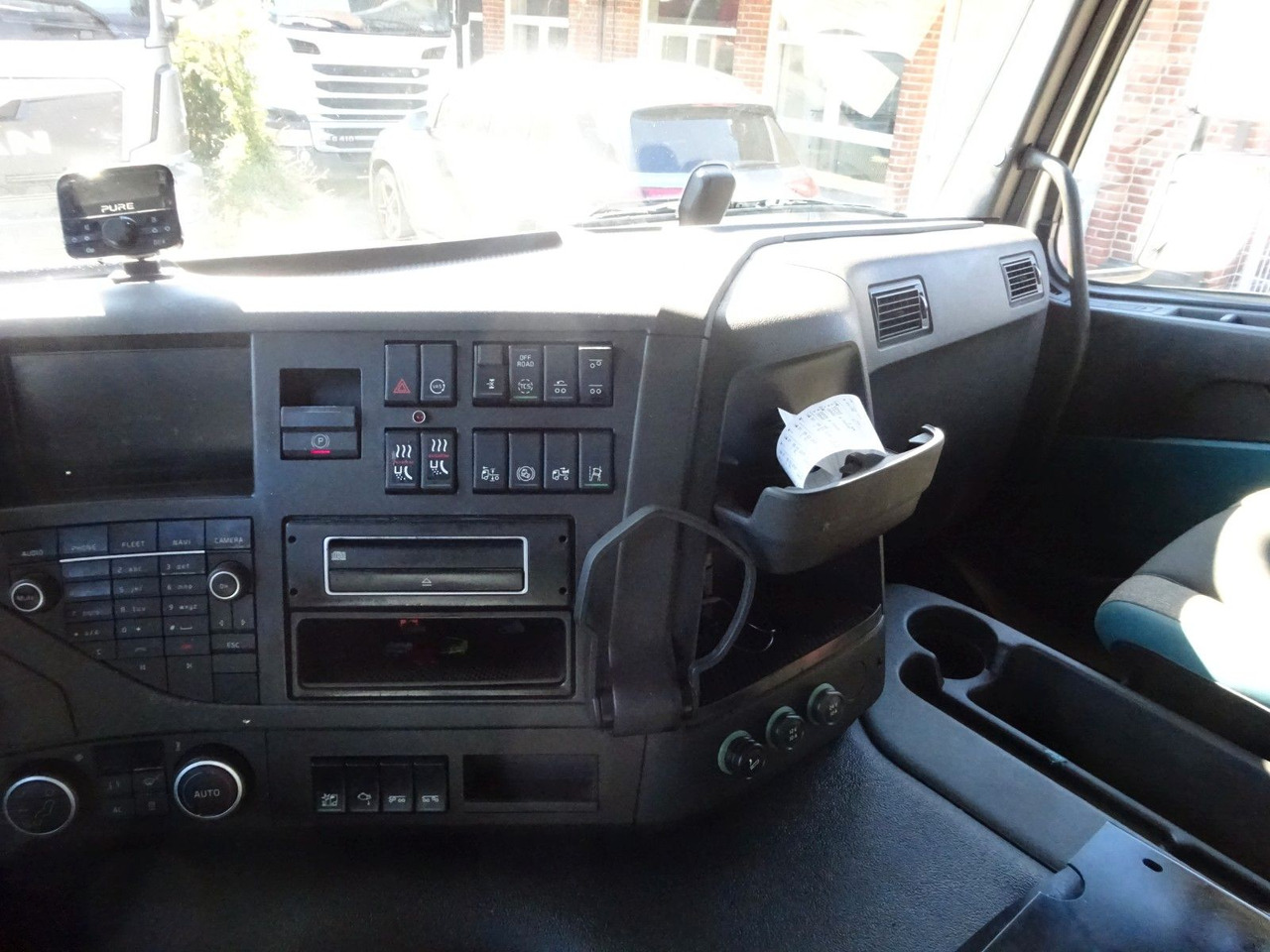 Caminhão grua nuevo Volvo FMX 540 Pritsche + PK 33002 Kran 6x2: foto 12