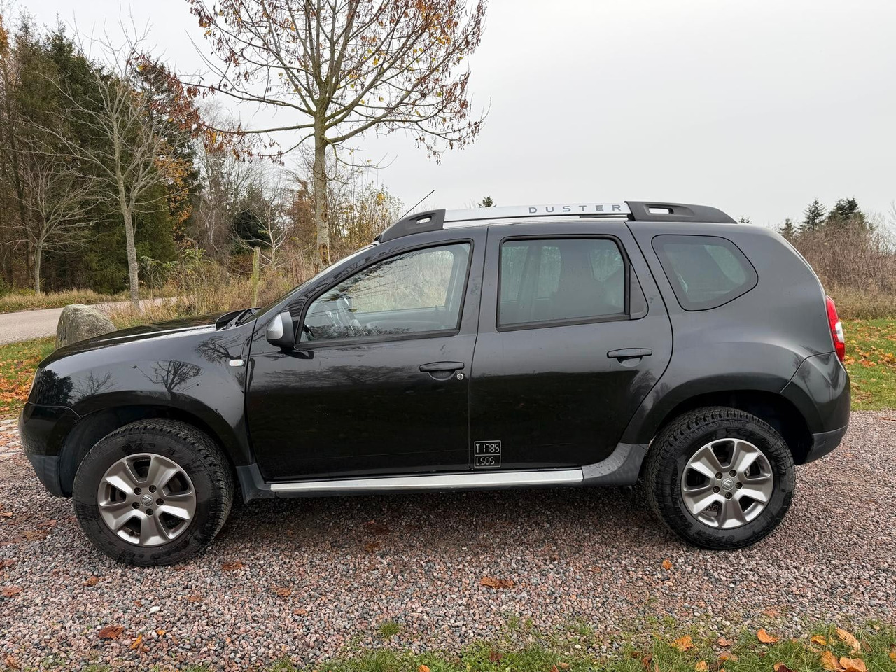 Dacia Duster I Laureate 1.5 DCI *nur 55 000km! - Furgão de passageiros: foto 2 Dacia Duster I Laureate 1.5 DCI *nur 55 000km! - Furgão de passageiros: foto 2