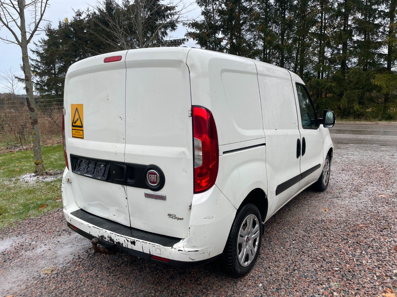 Fiat Doblo Doblò Basis Kasten 1.3 diesel - Carro perua: foto 4 Fiat Doblo Doblò Basis Kasten 1.3 diesel - Carro perua: foto 4