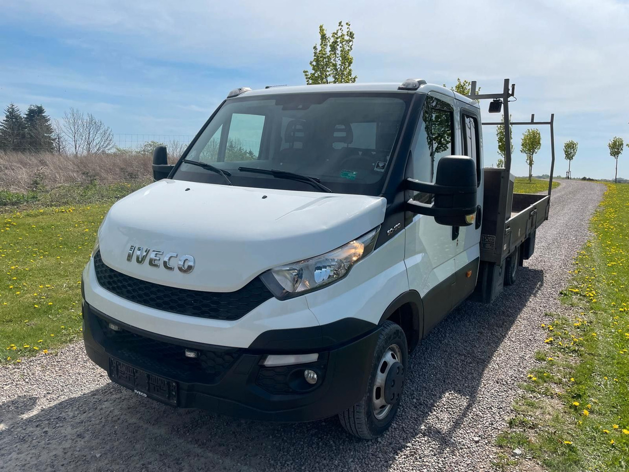 Iveco Daily 3.0 Fahrgestell Doppelkabine 50 C *Crane* - Furgão caixa aberta, Carrinha cabine dupla: foto 3 Iveco Daily 3.0 Fahrgestell Doppelkabine 50 C *Crane* - Furgão caixa aberta, Carrinha cabine dupla: foto 3