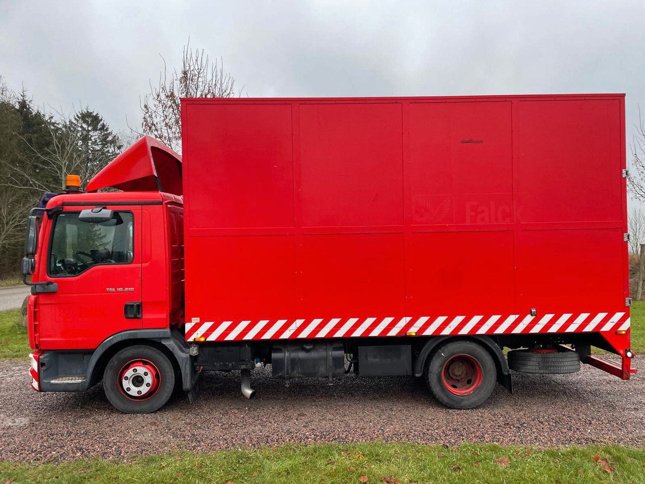 MAN TGL 10.210 Fg MAN TGL 10.210 Fg Tier & Pferde transport - Caminhão furgão: foto 4 MAN TGL 10.210 Fg MAN TGL 10.210 Fg Tier & Pferde transport - Caminhão furgão: foto 4
