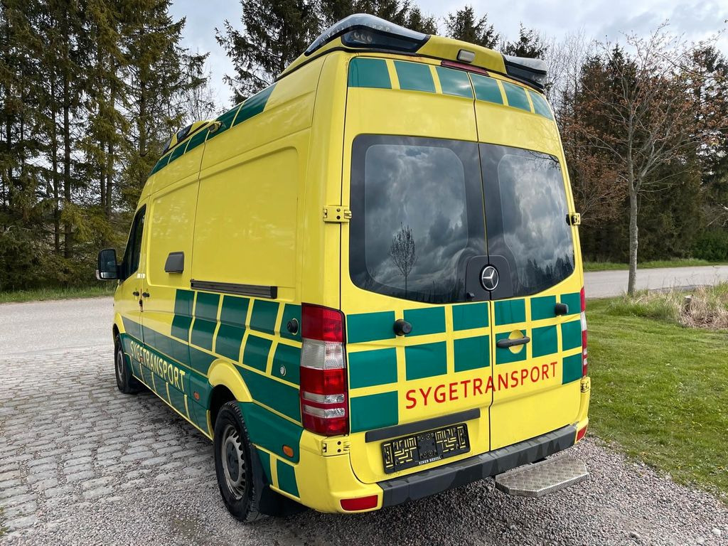 Mercedes-Benz Sprinter 316 CDI Ambulance Electric STRYKER Bed - Ambulância: foto 5 Mercedes-Benz Sprinter 316 CDI Ambulance Electric STRYKER Bed - Ambulância: foto 5