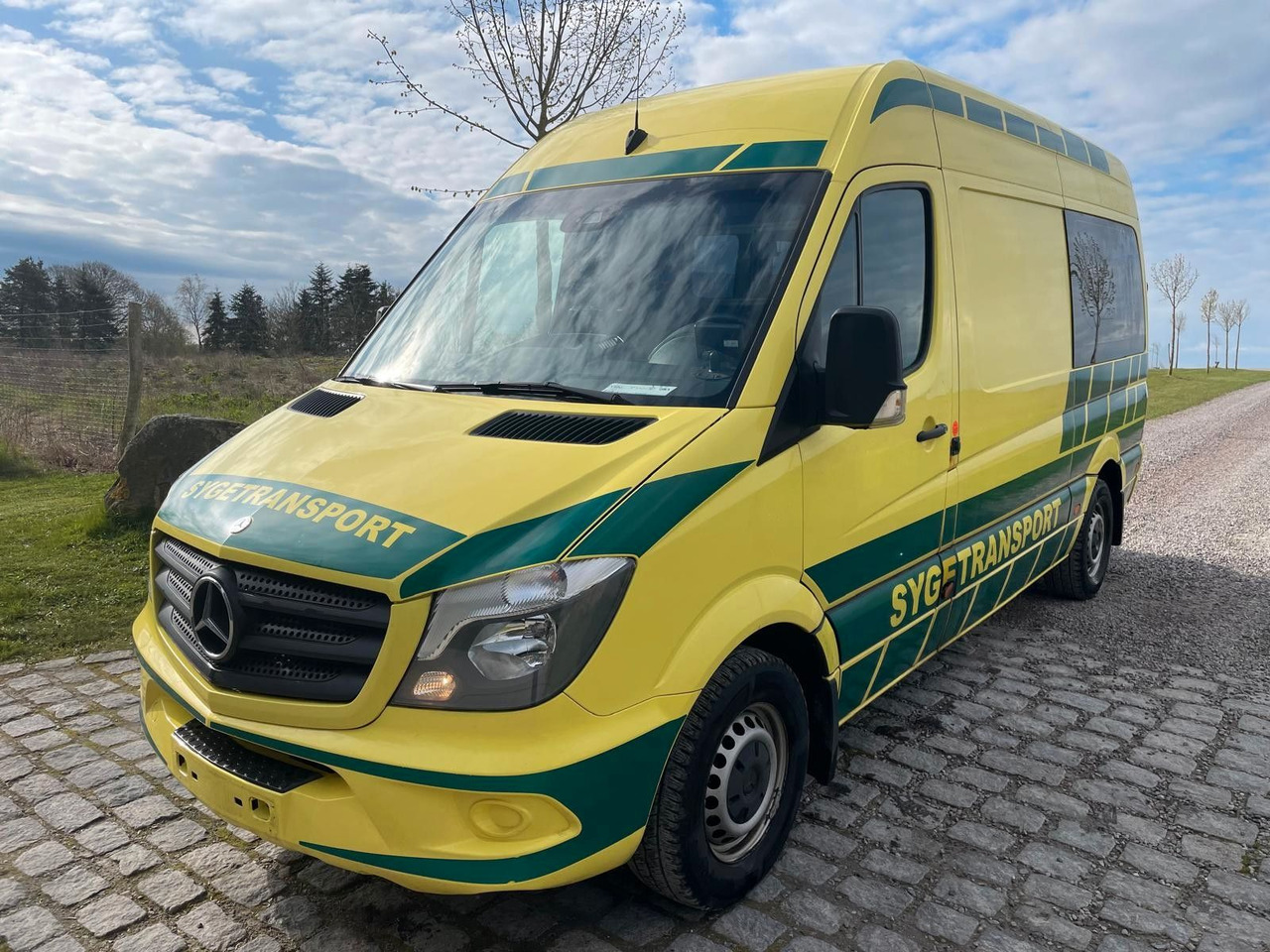 Mercedes-Benz Sprinter II Kasten 316 CDI Ambulance * - Ambulância: foto 1 Mercedes-Benz Sprinter II Kasten 316 CDI Ambulance * - Ambulância: foto 1
