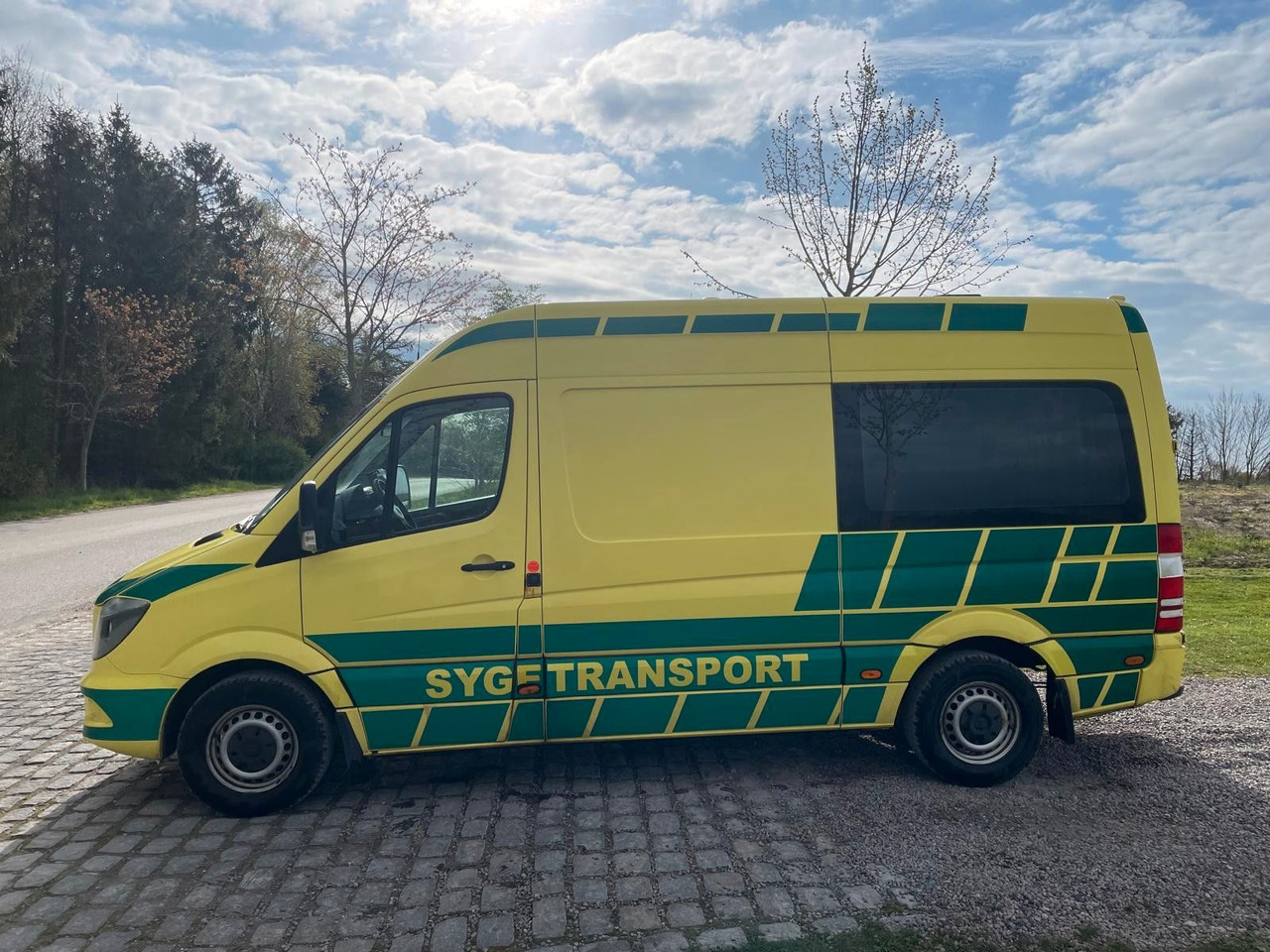 Mercedes-Benz Sprinter II Kasten 316 CDI Ambulance * - Ambulância: foto 2 Mercedes-Benz Sprinter II Kasten 316 CDI Ambulance * - Ambulância: foto 2