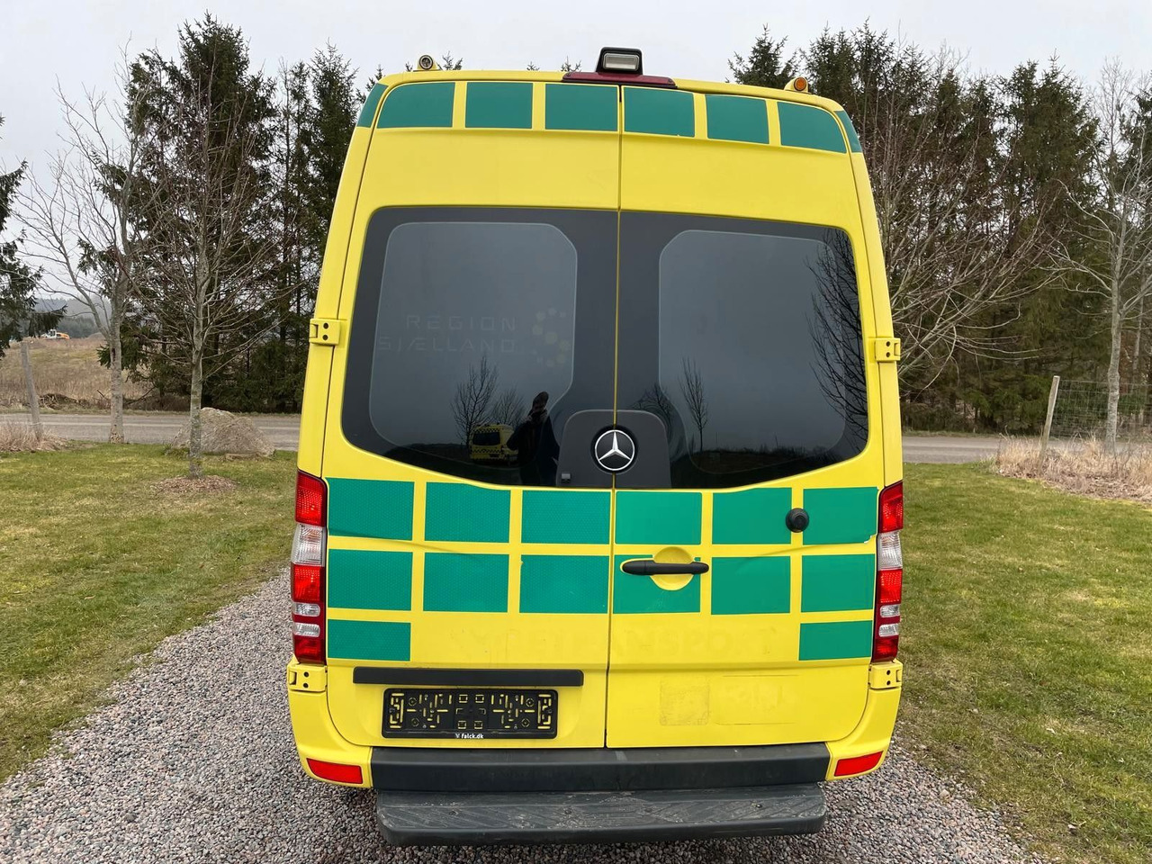 Mercedes-Benz Sprinter II Kasten 316 CDI Ambulance * - Ambulância: foto 4 Mercedes-Benz Sprinter II Kasten 316 CDI Ambulance * - Ambulância: foto 4