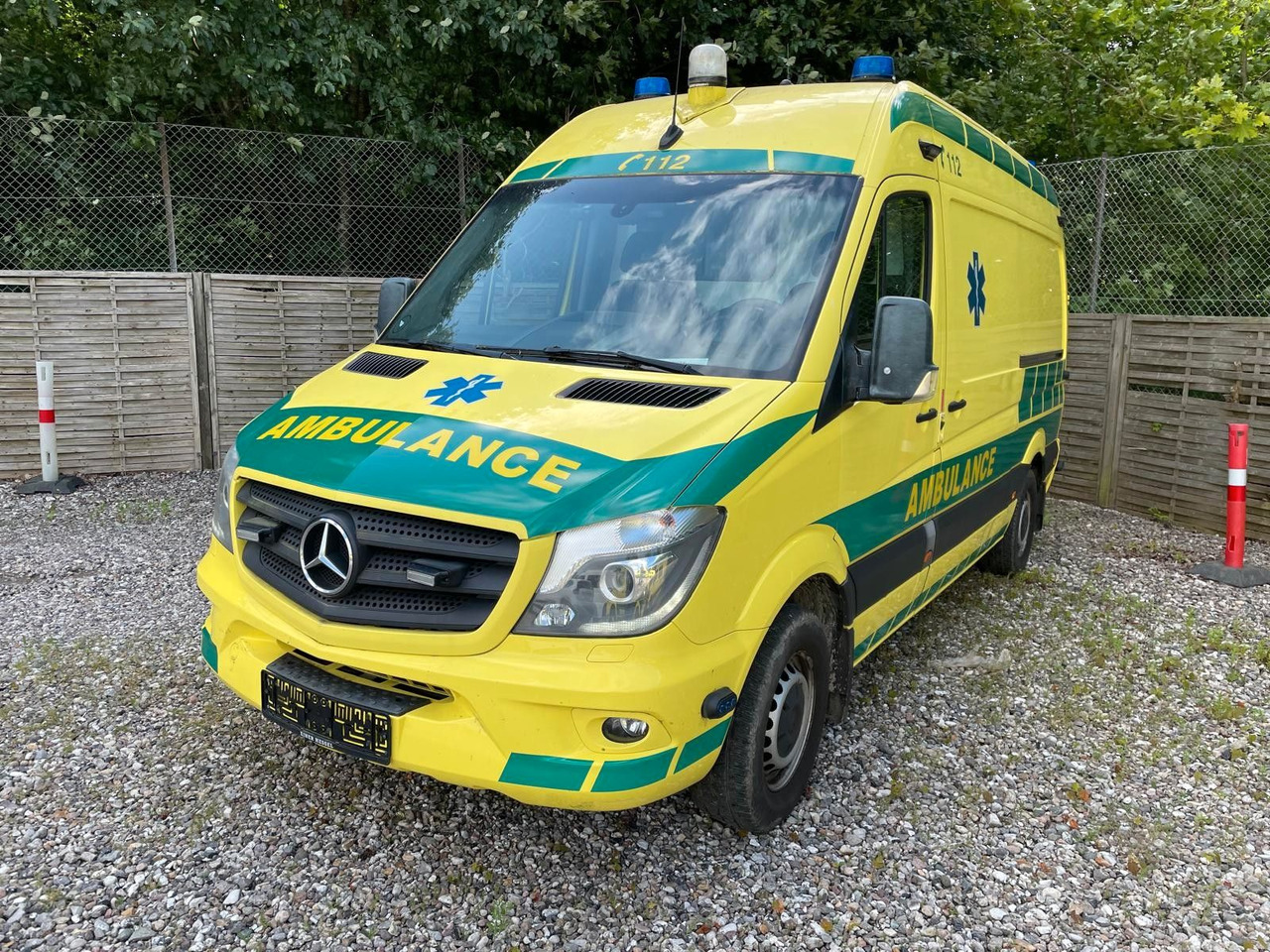 Mercedes-Benz Sprinter II Kasten 316 CDI Aut *Ambulance - Ambulância: foto 1 Mercedes-Benz Sprinter II Kasten 316 CDI Aut *Ambulance - Ambulância: foto 1
