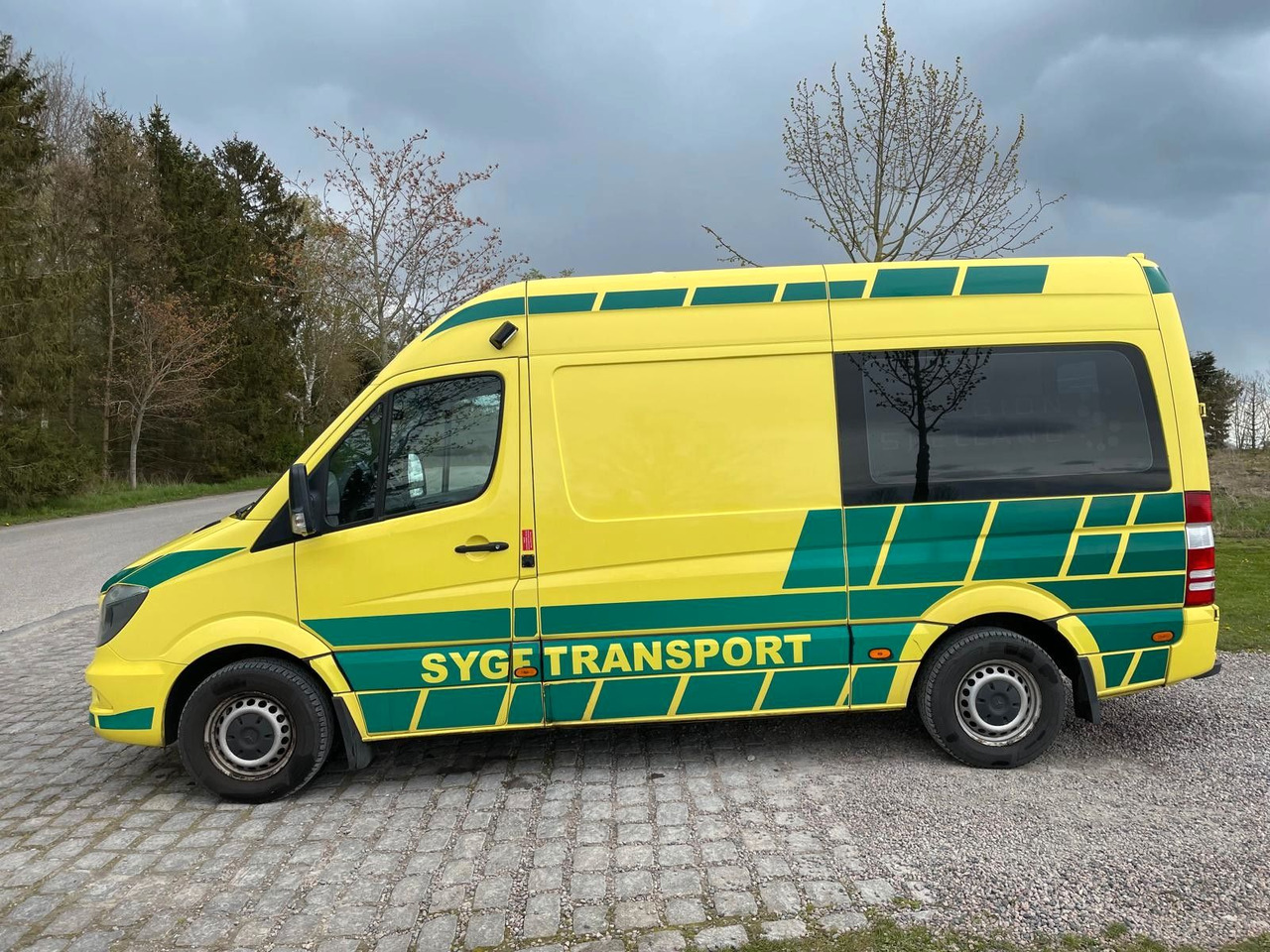 Mercedes-Benz Sprinter II kasten 316 CDI Aut - Ambulância: foto 2 Mercedes-Benz Sprinter II kasten 316 CDI Aut - Ambulância: foto 2