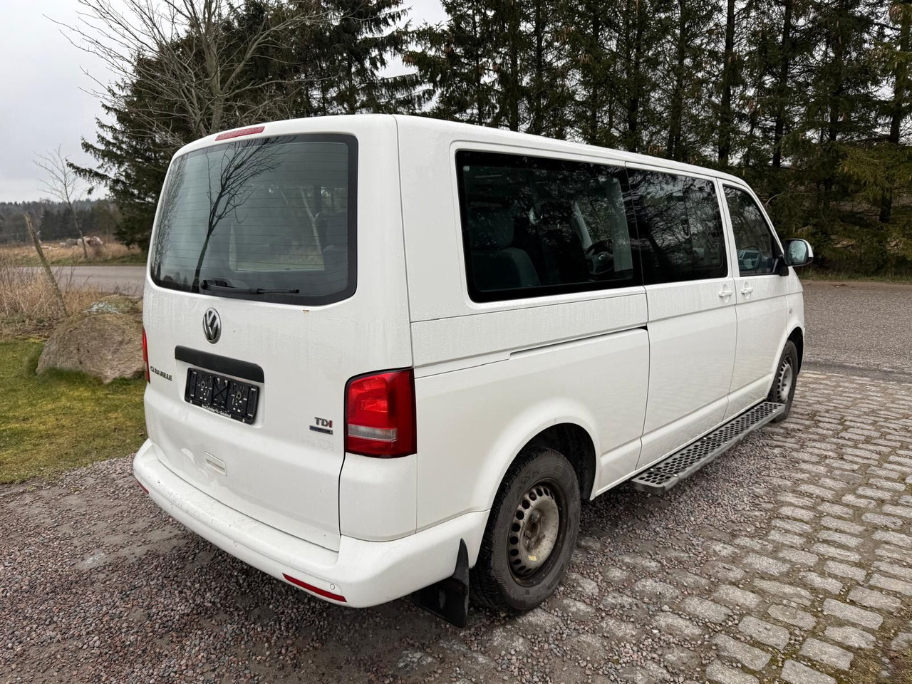 Volkswagen T5 Caravelle 2.0 TDI DSG Lang *7 Sitzplätze* - Furgão de passageiros: foto 4 Volkswagen T5 Caravelle 2.0 TDI DSG Lang *7 Sitzplätze* - Furgão de passageiros: foto 4