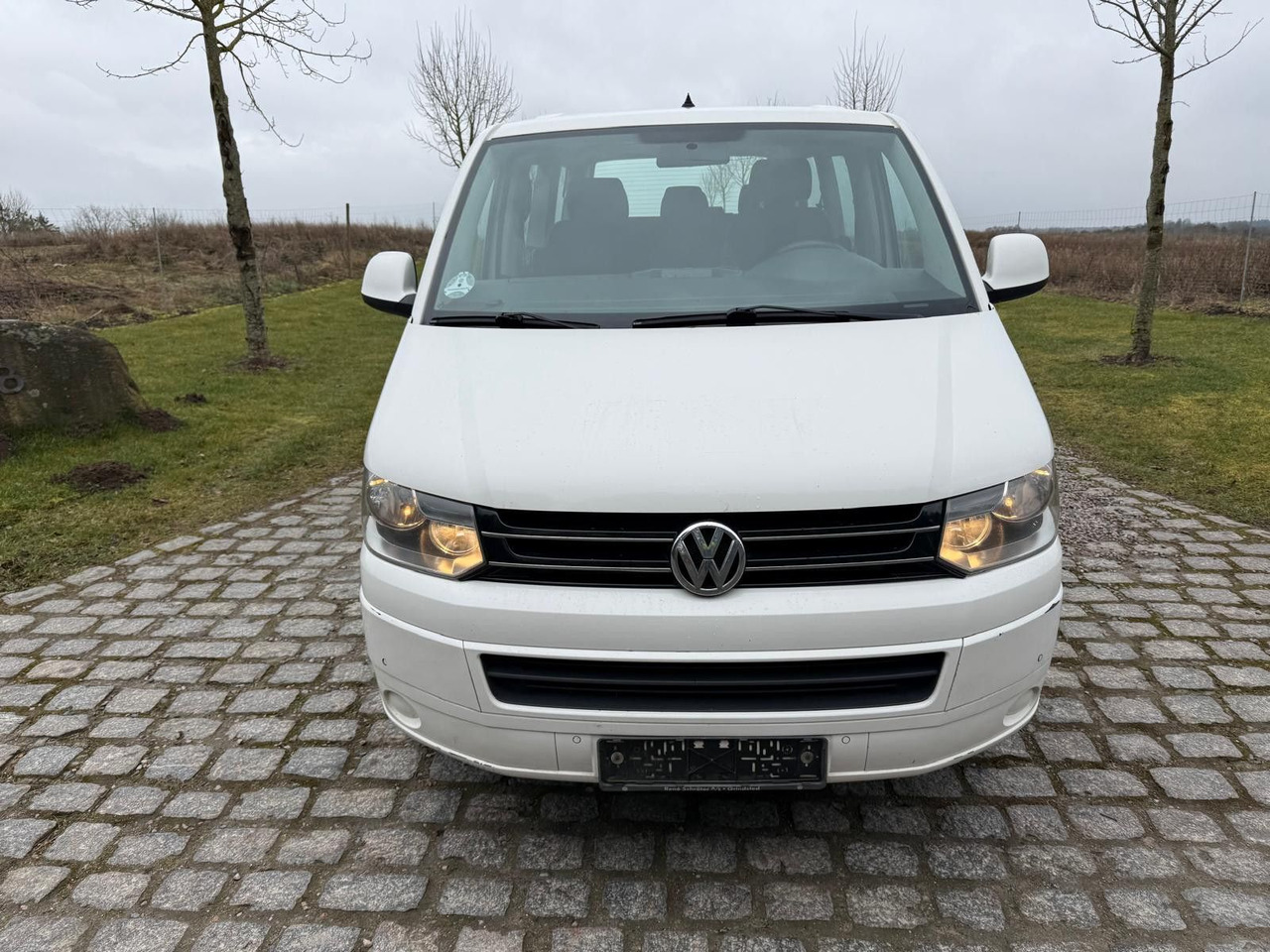 Volkswagen T5 Caravelle 2.0 TDI DSG Lang *7 Sitzplätze* - Furgão de passageiros: foto 5 Volkswagen T5 Caravelle 2.0 TDI DSG Lang *7 Sitzplätze* - Furgão de passageiros: foto 5