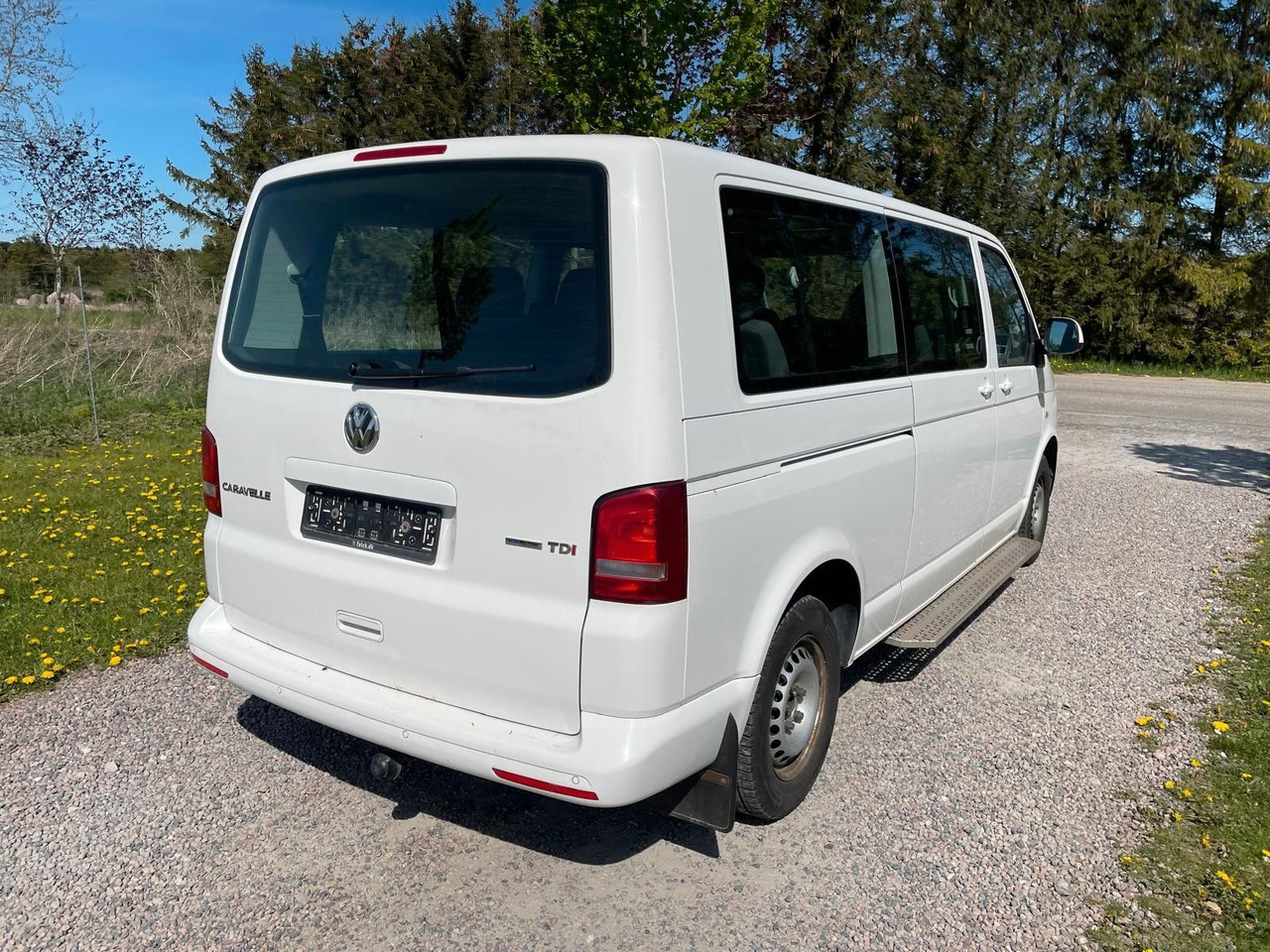 Volkswagen T5 Transporter Bus Caravelle Comfortline lang - Furgão de passageiros: foto 5 Volkswagen T5 Transporter Bus Caravelle Comfortline lang - Furgão de passageiros: foto 5