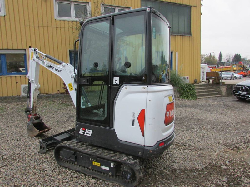 Bobcat E 19 Minibagger 22.500 EUR - Mini escavadeira: foto 4 Bobcat E 19 Minibagger 22.500 EUR - Mini escavadeira: foto 4