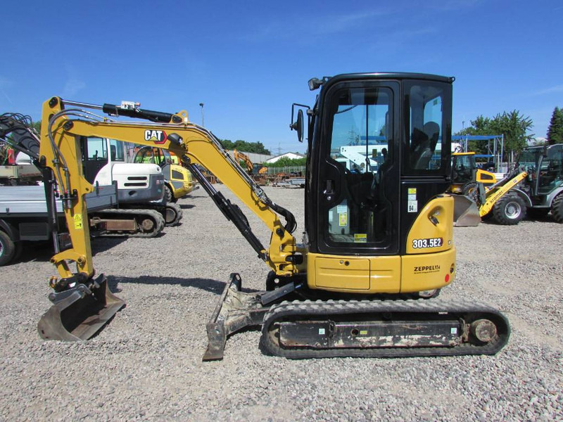 Cat 303.5 E2 CR Minibagger 33.000 EUR - Mini escavadeira: foto 1 Cat 303.5 E2 CR Minibagger 33.000 EUR - Mini escavadeira: foto 1