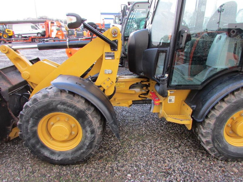 Cat 906 M Radlader 29.500 EUR - Carregadeira de rodas: foto 3 Cat 906 M Radlader 29.500 EUR - Carregadeira de rodas: foto 3