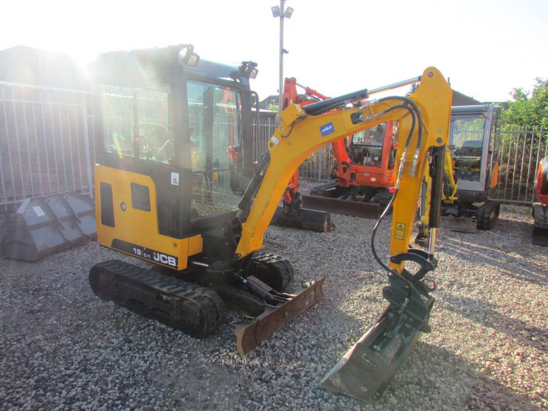 JCB 19 C-1 PC Minibagger 18.500 EUR - Mini escavadeira: foto 3 JCB 19 C-1 PC Minibagger 18.500 EUR - Mini escavadeira: foto 3