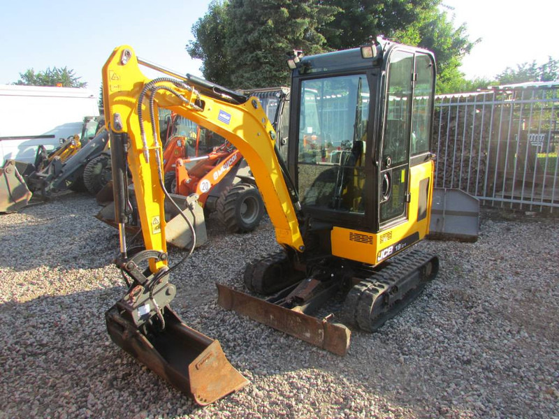 JCB 19 C-1 PC Minibagger 18.500 EUR - Mini escavadeira: foto 2 JCB 19 C-1 PC Minibagger 18.500 EUR - Mini escavadeira: foto 2