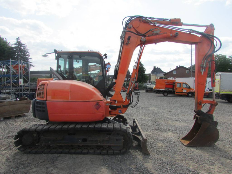 Komatsu PC 80 MR-3 /31.000 EUR - Mini escavadeira: foto 4 Komatsu PC 80 MR-3 /31.000 EUR - Mini escavadeira: foto 4