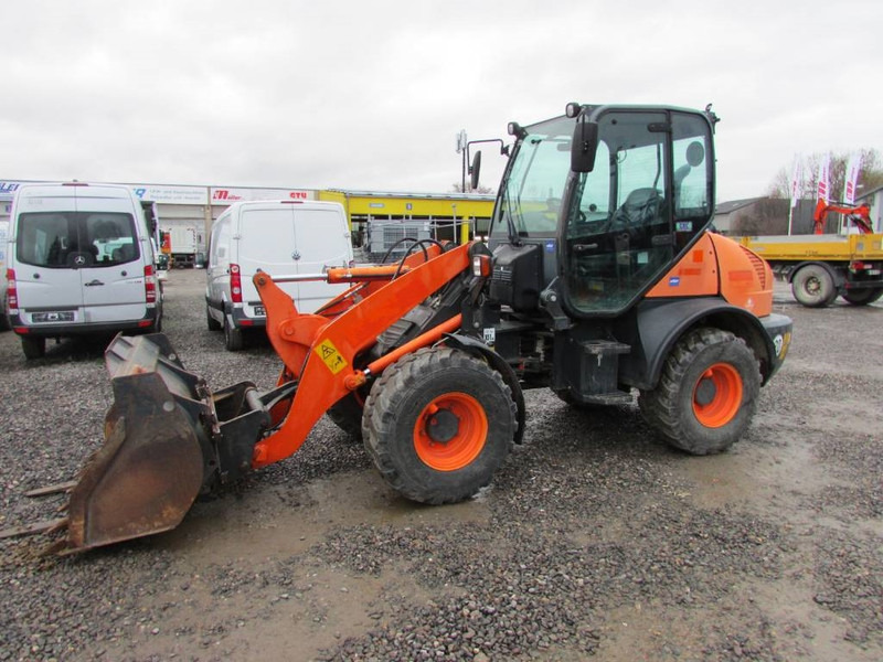 Komatsu WA 80-6 Radlader 26.000 EUR - Carregadeira de rodas: foto 3 Komatsu WA 80-6 Radlader 26.000 EUR - Carregadeira de rodas: foto 3