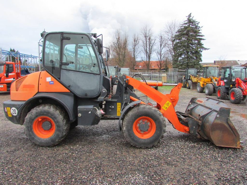 Komatsu WA 80-6 Radlader 26.000 EUR - Carregadeira de rodas: foto 1 Komatsu WA 80-6 Radlader 26.000 EUR - Carregadeira de rodas: foto 1