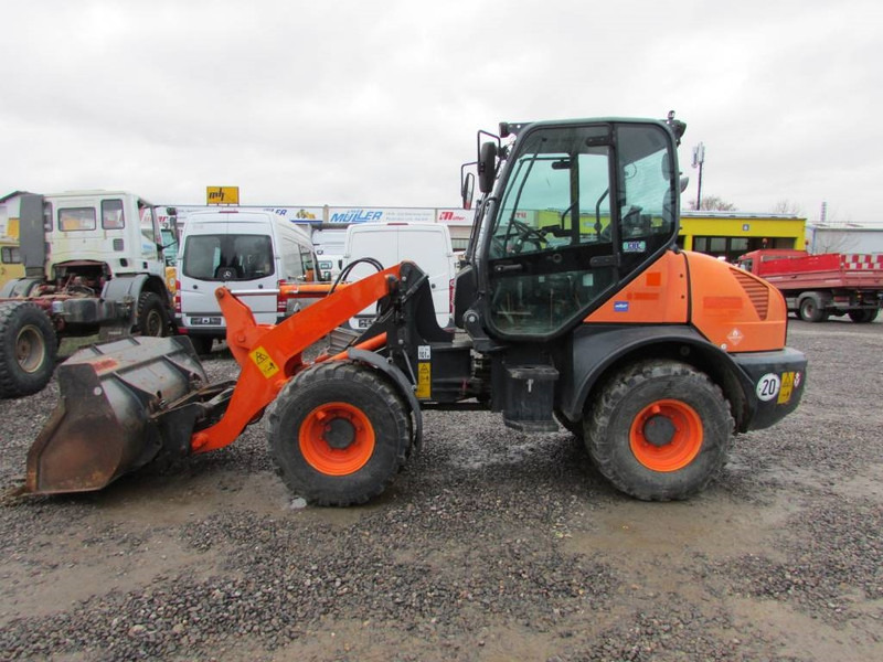 Komatsu WA 80-6 Radlader 26.000 EUR - Carregadeira de rodas: foto 4 Komatsu WA 80-6 Radlader 26.000 EUR - Carregadeira de rodas: foto 4