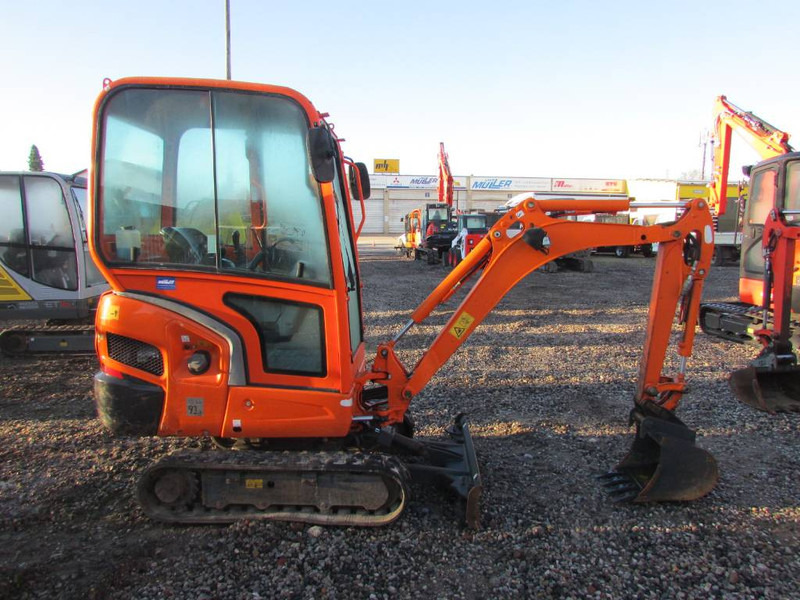 Kubota KX 016-4 Minibagger 15.000 EUR - Mini escavadeira: foto 3 Kubota KX 016-4 Minibagger 15.000 EUR - Mini escavadeira: foto 3