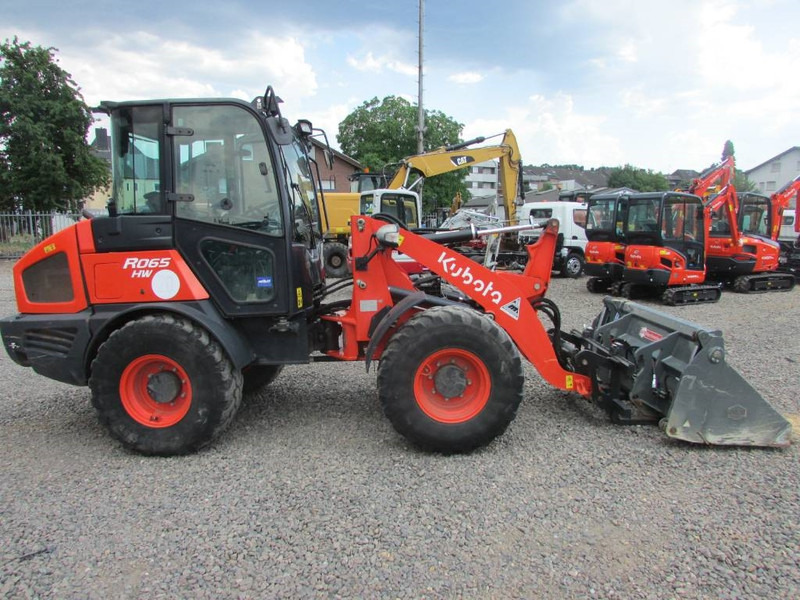 Kubota R 065 Radlader 30.000 EUR - Carregadeira de rodas: foto 5 Kubota R 065 Radlader 30.000 EUR - Carregadeira de rodas: foto 5