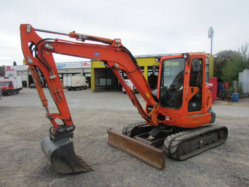 Kubota U 55-4 Minibagger 25.500 EUR - Mini escavadeira: foto 3 Kubota U 55-4 Minibagger 25.500 EUR - Mini escavadeira: foto 3