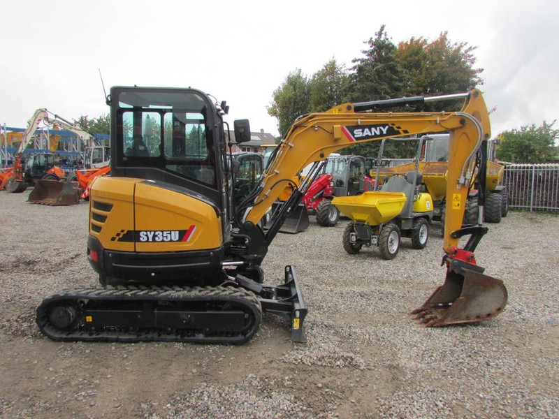 Sany SY 35 U Minibagger 28.000 EUR / AC - Mini escavadeira: foto 3 Sany SY 35 U Minibagger 28.000 EUR / AC - Mini escavadeira: foto 3