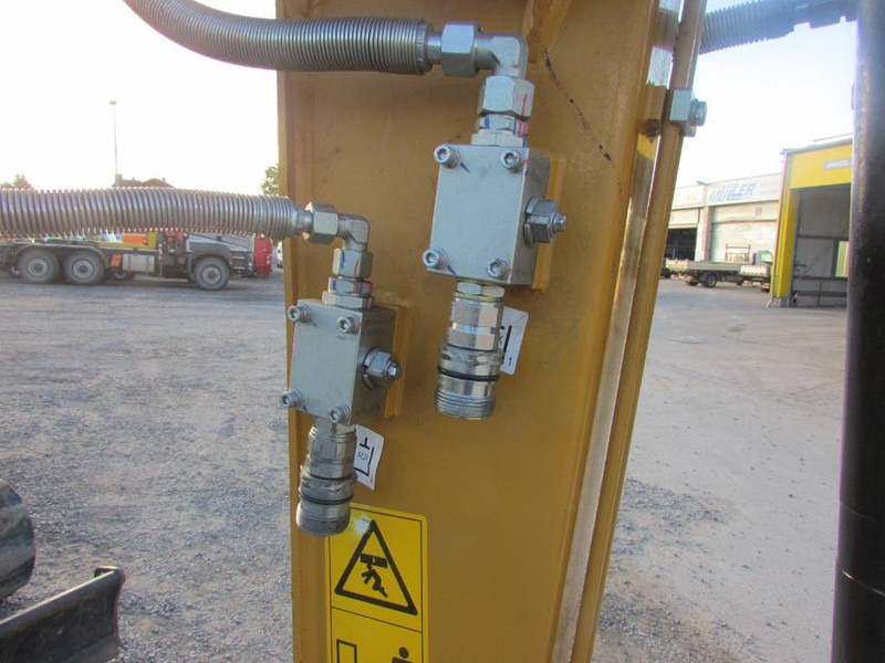 Sany SY 50 U Minibagger / AC / 31.000 EUR - Mini escavadeira: foto 4 Sany SY 50 U Minibagger / AC / 31.000 EUR - Mini escavadeira: foto 4