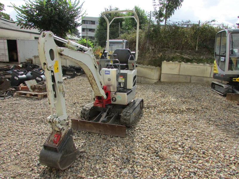 Takeuchi TB 210 R Minibagger 14.500 EUR - Mini escavadeira: foto 2 Takeuchi TB 210 R Minibagger 14.500 EUR - Mini escavadeira: foto 2