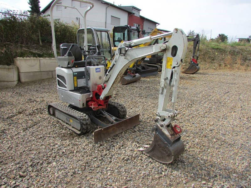 Takeuchi TB 210 R Minibagger 14.500 EUR - Mini escavadeira: foto 3 Takeuchi TB 210 R Minibagger 14.500 EUR - Mini escavadeira: foto 3