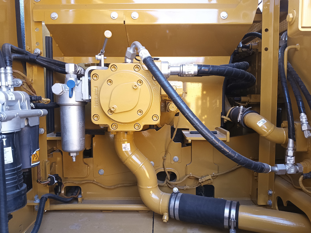 CATERPILLAR 320GC - Escavadora de rastos: foto 3 CATERPILLAR 320GC - Escavadora de rastos: foto 3