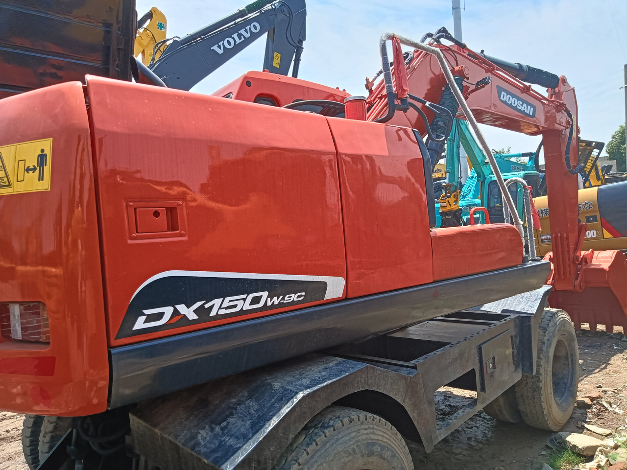 DOOSAN 150W - Escavadeira de rodas: foto 5 DOOSAN 150W - Escavadeira de rodas: foto 5
