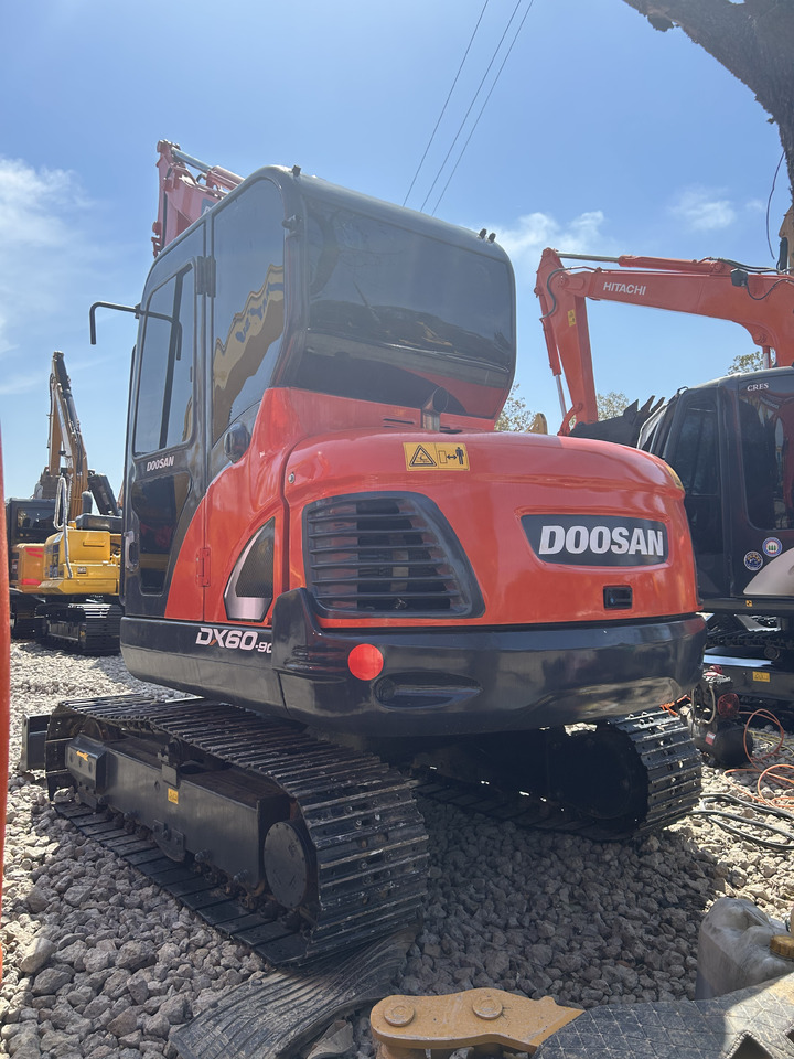 Doosan DX60 - Mini escavadeira: foto 4 Doosan DX60 - Mini escavadeira: foto 4