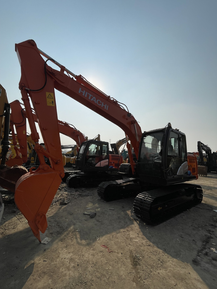 HITACHI ZX130 - Escavadora de rastos: foto 4 HITACHI ZX130 - Escavadora de rastos: foto 4