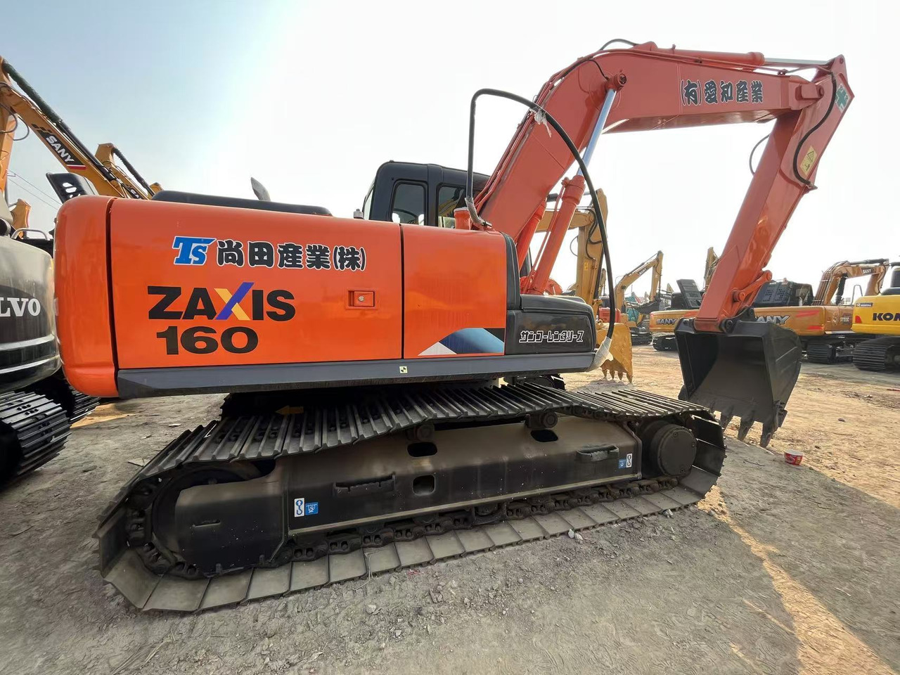 HITACHI ZX160 - Escavadora de rastos: foto 1 HITACHI ZX160 - Escavadora de rastos: foto 1