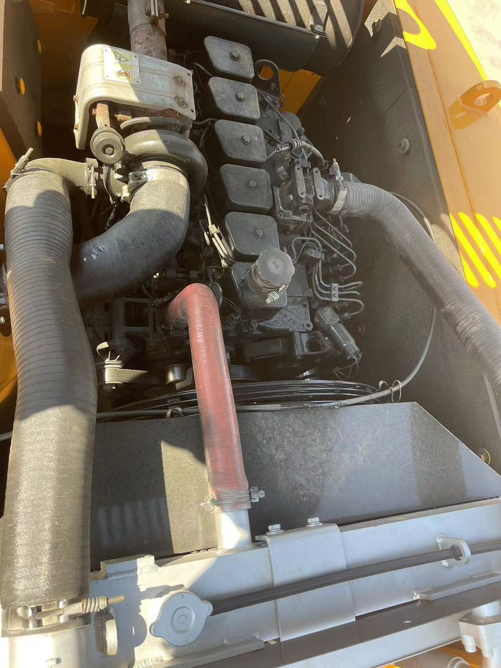 Escavadeira de rodas Hyundai 210W-9: foto 8 Escavadeira de rodas Hyundai 210W-9: foto 8